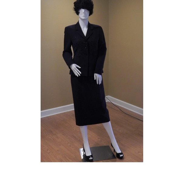 Albert Nipon size 4P PURPLE/SEQUINED - Picture 10 of 15